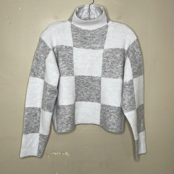 PINK LILY Cropped Checkered Board Sweater Mock Neck Cozy Comfortable Small - Picture 1 of 7